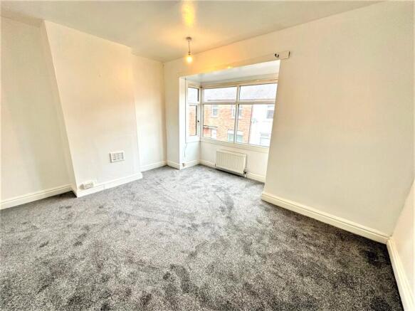 2 bed Terraced to rent Image 7