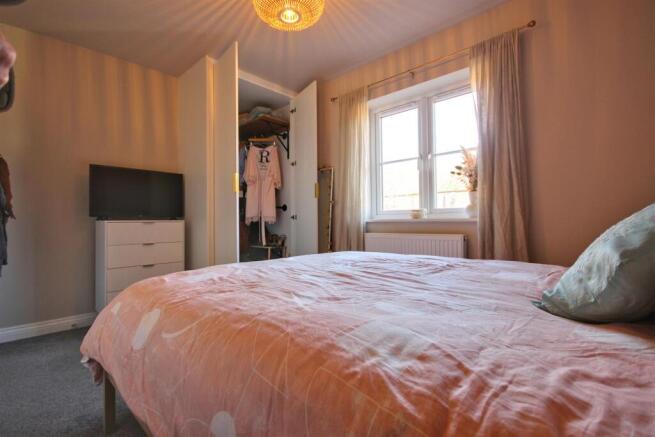 2 bed Terraced for sale Image 12