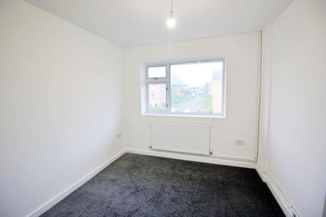 34, Fred Lee Grove, Coventry photo 5