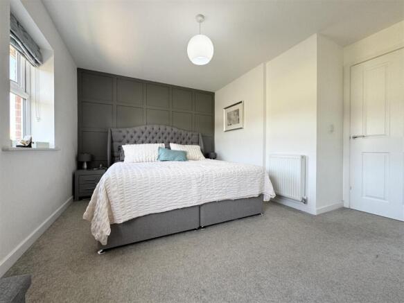 3 bed Semi-Detached for sale Image 12
