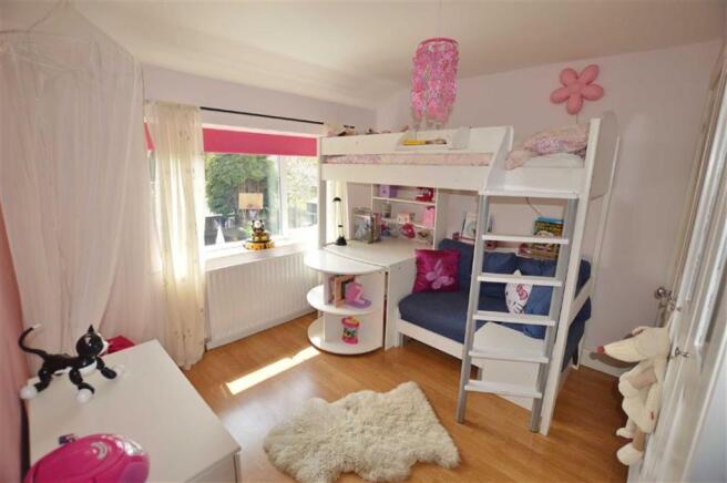 BEDROOM 2