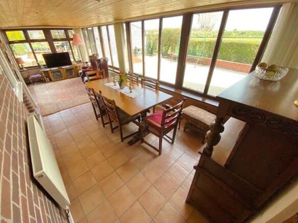 Dining/Sun Room