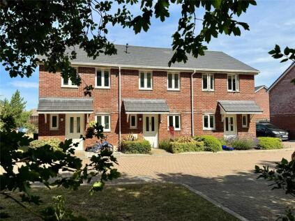 Knight Gardens, Lymington, Hampshire, SO41