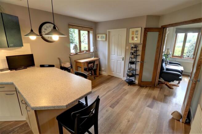 Kitchen Diner 2
