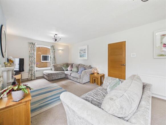 Tay Close, Dronfield Woodhouse, Dronfield photo 3