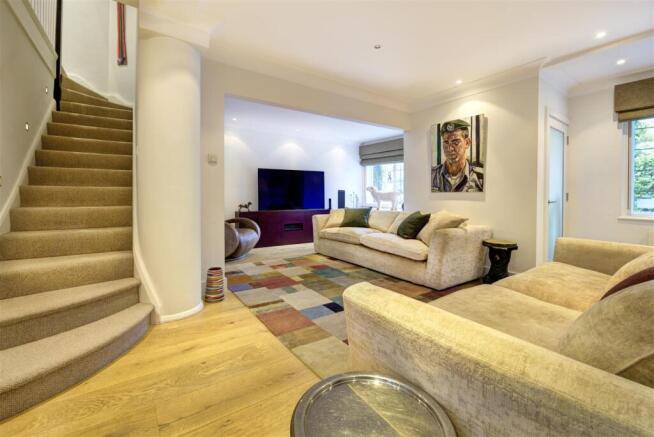 D0398 5 the village nw3 rec1lamb.jpg