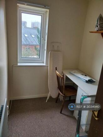3 bed Terraced to rent Image 5