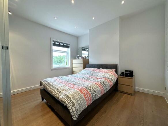 Master Bedroom 861