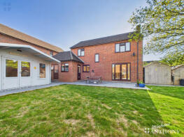 5, Meadow Park, Aylesbury HP22 5XH