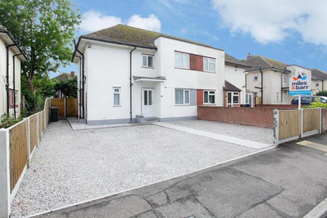 23 Stirling Way-17.j