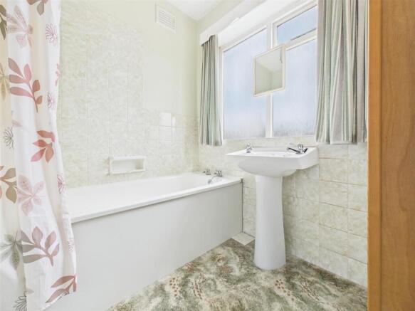 3 bed Semi-Detached for sale Image 9