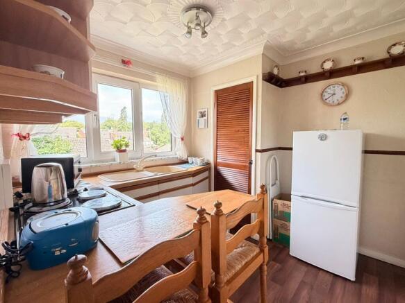 2 bed Apartment for sale Image 7