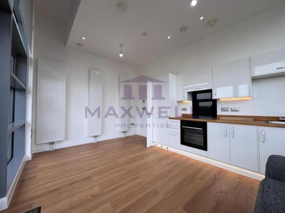 2 Bed two bath flat to rent in Harlow, Maxwellprop