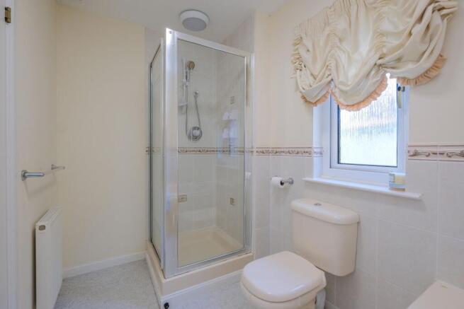 Jack & Jill bath & shower room alternative view