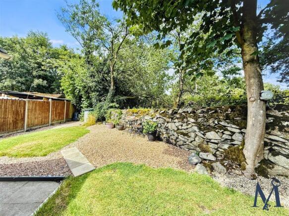 Rear & Side Gardens
