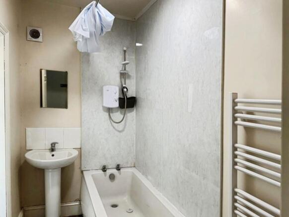 1 bed Flat to rent Image 5