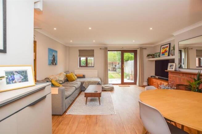 Linden Rise, Warley, Brentwood photo 4