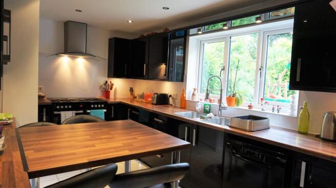 Kitchen / Breakfast