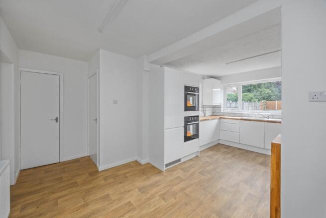 10 Valley Road-12