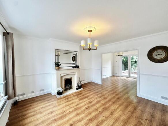 Open-plan Lounge/Dining Room