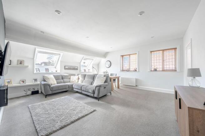 1 bed Flat for sale Image 4