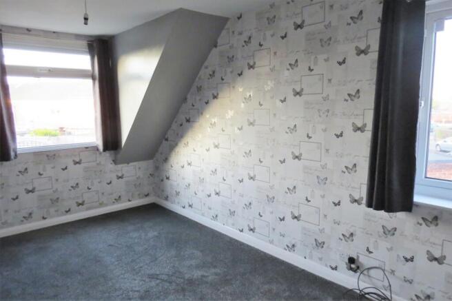 3 bed Semi-Detached to rent Image 7