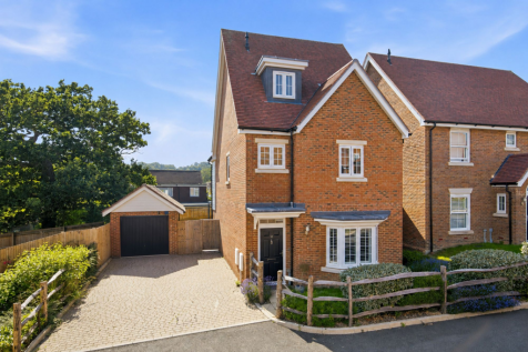 Rafferty Drive, Hawkenbury, TN2