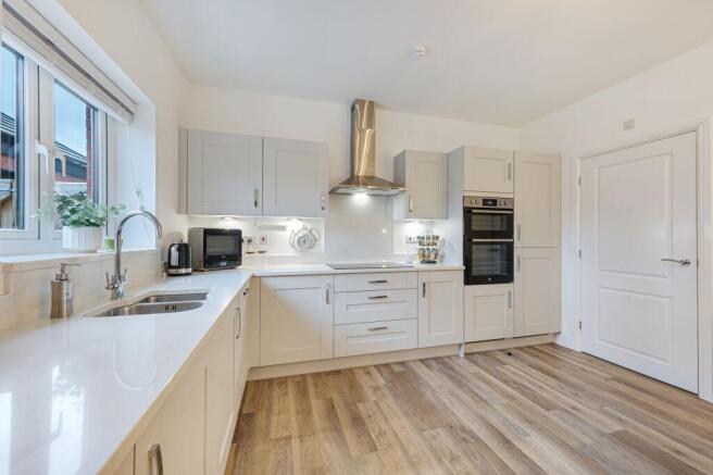 Open Plan Kitchen / Dining / Family Room