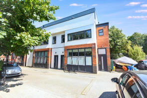 2 Flat 6, Station Court, Station Road, Bourne End SL8 5YQ