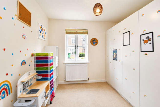 5 bed Detached for sale Image 12