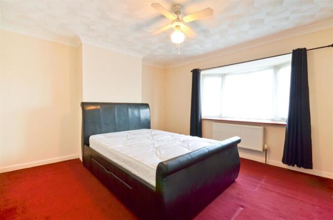 Bedroom 1.JPG