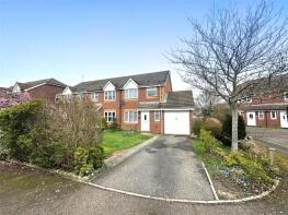 14, Blacksmiths Copse, Hailsham BN27 3XB