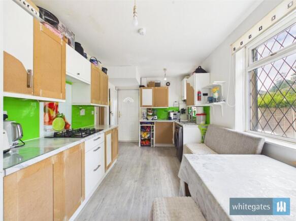 3 bed Semi-Detached for sale Image 5