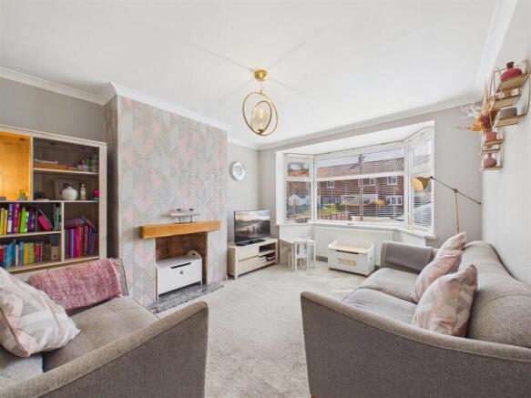 3 bed Semi-Detached for sale Image 4