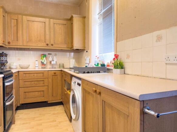 Highfield Road, Rastrick, HD6 3JD photo 4