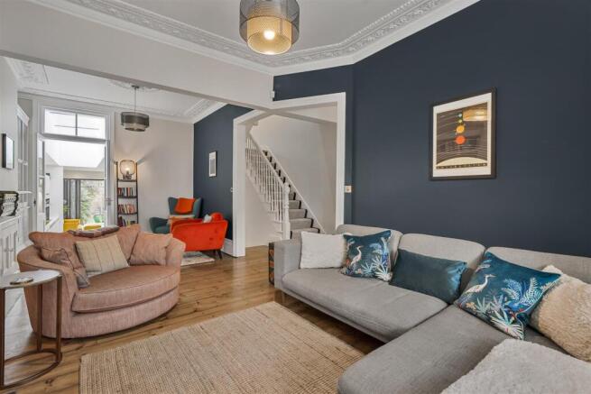 FOR SALE - Silver Crescent, W4
