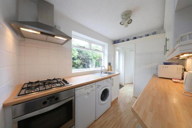 72Wyndham Cres. 0906