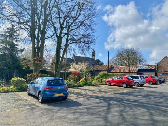 1 bed Retirement Property for sale Image 11
