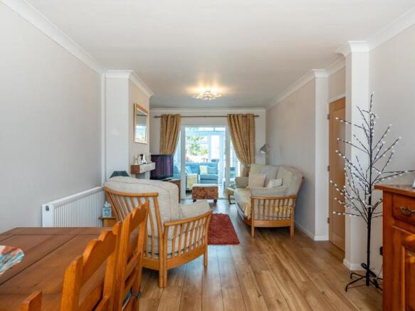 LIVING ROOM 1.jpg
