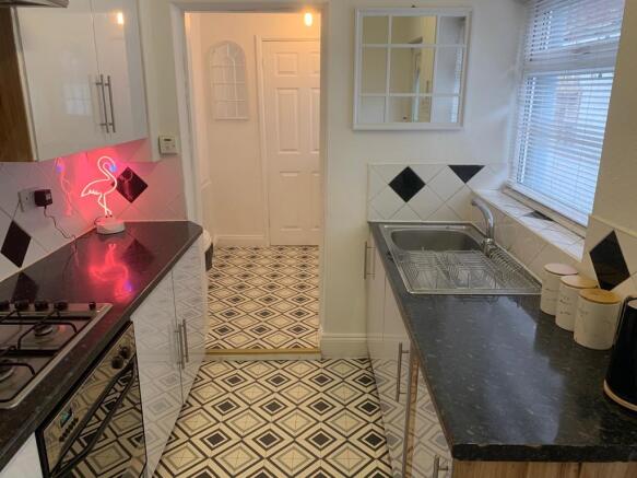 3 bed Terraced for sale Image 9