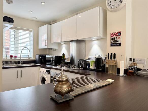 Kitchen/Breakfast Room