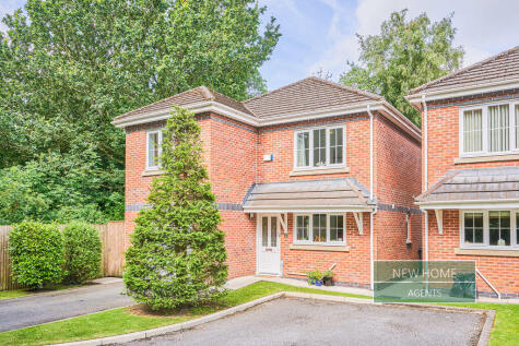 Old wood road, Penwortham, PR1 9AR