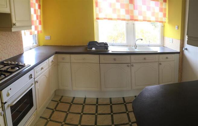 Kitchen / Dining