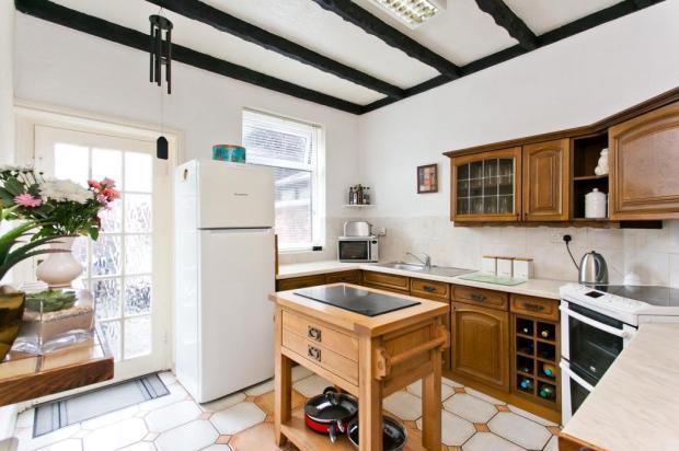Character Kitchen