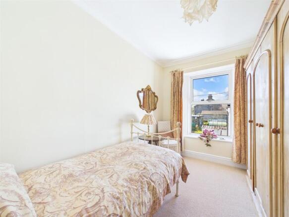 2 bed House for sale Image 8