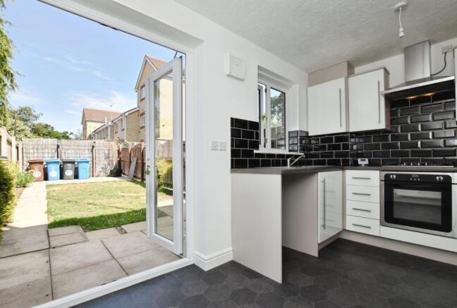 2 bed Mews for sale Image 8