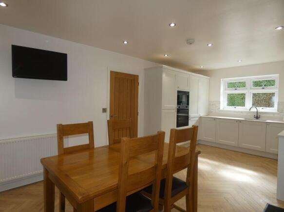 THE WICKETS, 11 Albion Terrace, WITTON PARK, Bishop Auckland photo 4