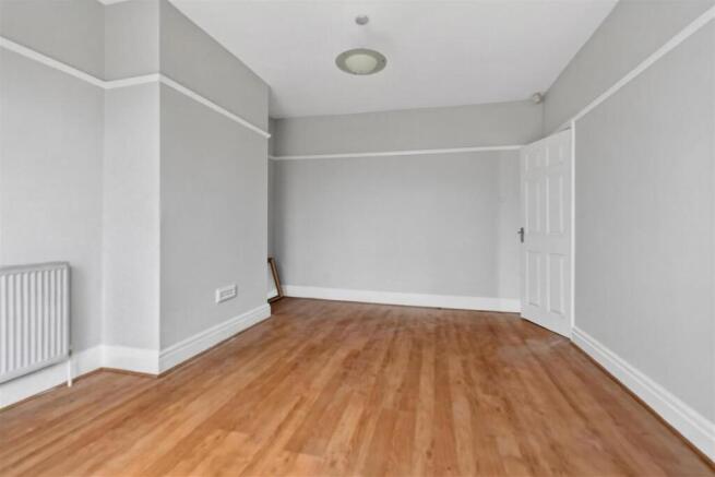 3 bed Semi-Detached for sale Image 8