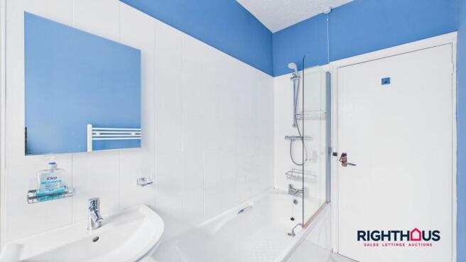 4 bed End of Terrace to rent Image 10