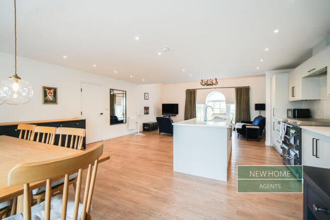 2 bed Maisonette for sale Image 6